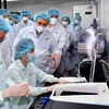 Thủ tướng yêu cầu chậm nhất tháng 6-2022 phải có vaccine COVID-19 sản xuất trong nước