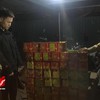 Cảnh sát giao thông Hà Nội phát hiện đối tượng vận chuyển 139 hộp pháo nổ