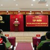 Khai mạc lớp tập huấn điều lệnh, quân sự, võ thuật CAND năm 2021