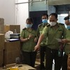 Đột kích kho sản xuất mỹ phẩm nghi giả mạo thương hiệu nước ngoài