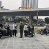 Quận Hai Bà Trưng phạt gần 1,2 tỷ đồng các trường hợp ra ngoài không vì mục đích thiết yếu