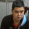 Kiểm tra gã trai đứng ở cổng nhà văn hóa, phát hiện ma túy
