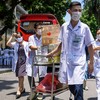 Bệnh viện Bạch Mai chi viện gần 200 bác sĩ vào TP. HCM chống dịch