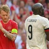 Bỉ và Đan Mạch dừng trận đấu giữa chừng vì Eriksen