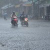 Bắc bộ mưa giông lớn đầu tuần, giữa tuần nắng nóng 37 độ C tái xuất