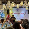 Tập thơ "Cánh cửa bên kia trời" - Trái tim của người đàn bà xa xứ đa đoan