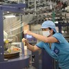 Giá xăng dầu, chi phí sản xuất tăng cao, doanh nghiệp vừa làm vừa lo