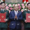 Trao quân hàm Thượng tướng cho Chính ủy Học viện Quốc phòng và Phó Tổng tham mưu trưởng QĐND Việt Nam