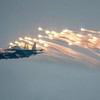 Tiêm kích Su-30MK2 trình diễn ấn tượng mở màn Triển lãm Quốc phòng quốc tế Việt Nam 2022