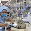 Nóng: Đề xuất tăng lương tối thiểu vùng 6% từ ngày 1/7/2022