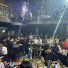 Nửa đêm đột kích quán bar, phát hiện hàng chục đối tượng đang "bay lắc" trong tiếng nhạc chát chúa
