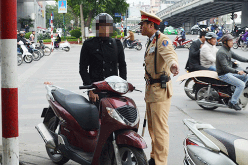 CSGT có quyền dừng xe, ngay cả khi không có dấu hiệu vi phạm ảnh 1