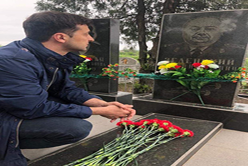 Ông nội của Tổng thống Ukraine Zelensky là ai?