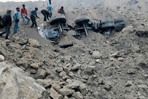 Ấn Độ: Sập mỏ than, 9 người thiệt mạng ảnh 1