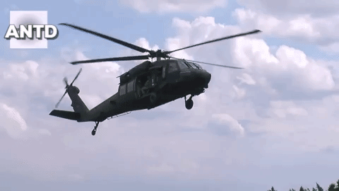 [ẢNH] "Diều hâu đen" UH-60A Mỹ nghỉ hưu, tạm biệt một huyền thoại ảnh 22