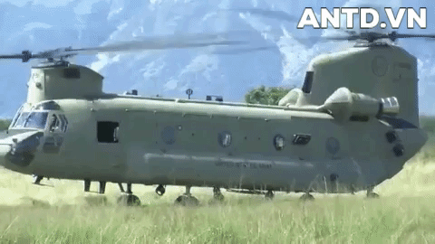 Ấn Độ triển khai siêu trực thăng khổng lồ tới biên giới Trung Quốc ảnh 2