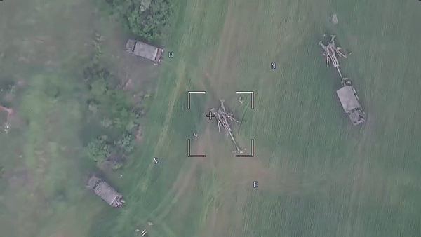 Nga tung video tập kích siêu pháo M777 Mỹ chuyển giao cho Ukraine