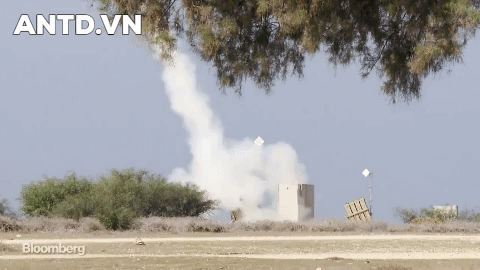 Vòm Sắt của Israel đạt hiệu suất 97% khi đánh chặn hàng trăm quả rocket bắn từ Gaza