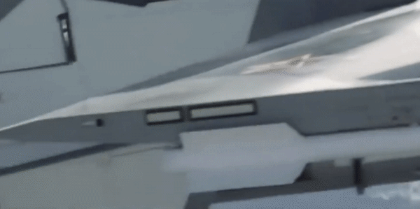 Động thái triệt thoái 'chiến thần' Su-35S khỏi Crimea của Nga nói lên điều gì?