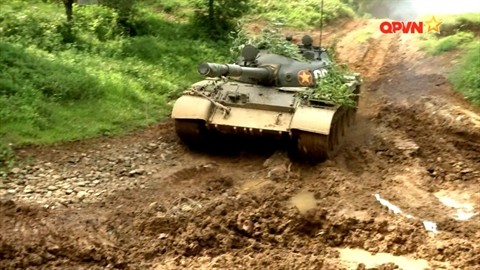 [Info] "Voi thép" T-62 Việt Nam bắt đầu được thể hiện sức mạnh trên thao trường ảnh 2