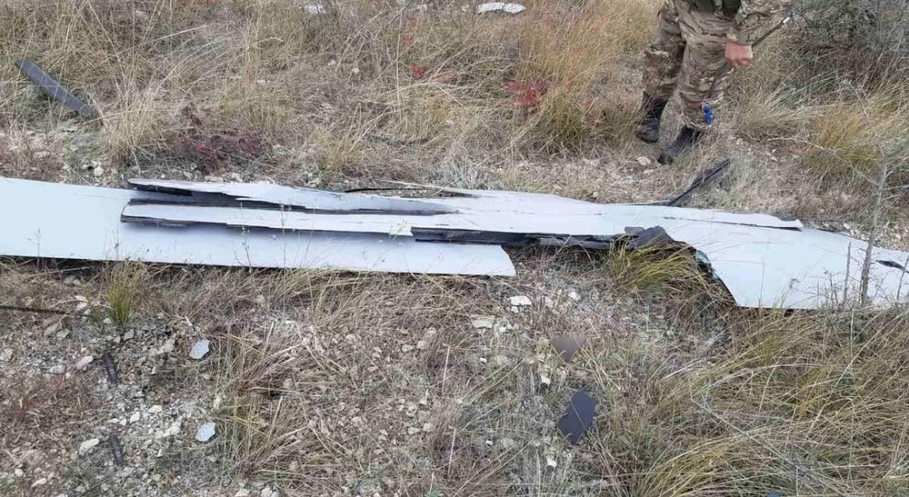 UAV Bayraktar TB2 tan xác dưới đòn đánh của tên lửa Tor-M2 Nga ảnh 2