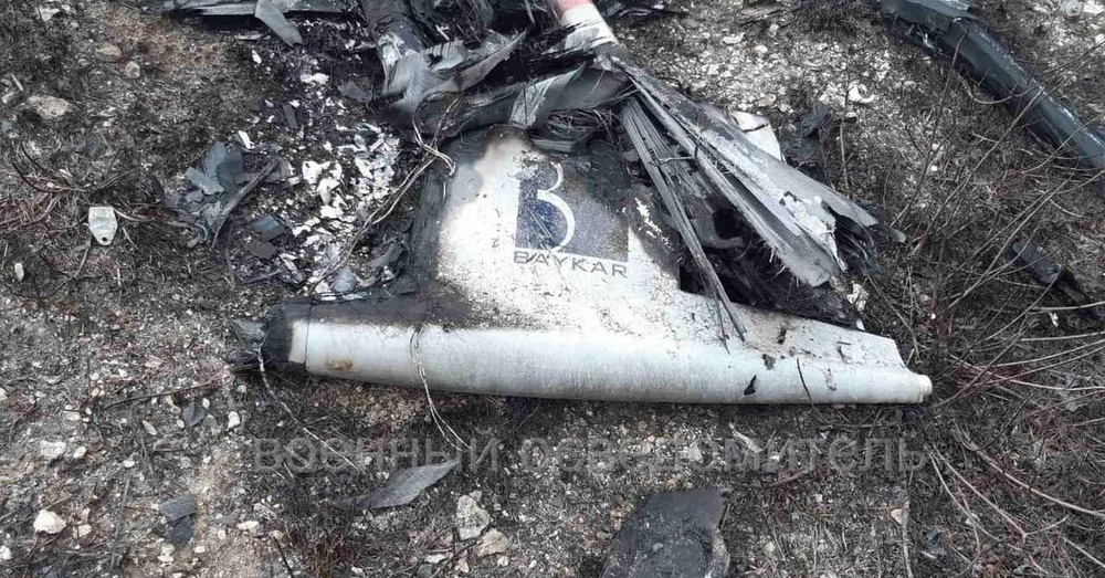 UAV Bayraktar TB2 tan xác dưới đòn đánh của tên lửa Tor-M2 Nga ảnh 1