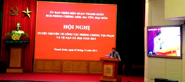 Thượng tá Chử Văn Thân tuyên truyền công tác phòng chống ma túy