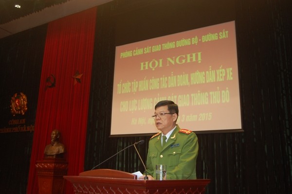 Đại tá Đào Thanh Hải-Phó Giám đốc CATP Hà Nội phải biểu chỉ đạo tại Hội nghị tập huấn