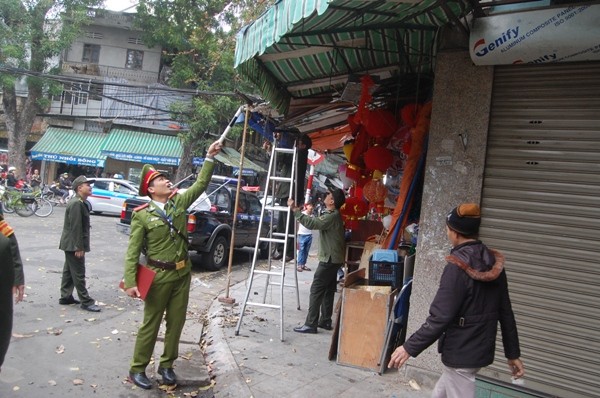Lập lại trật tự đô thị ở các tuyến phố cổ ảnh 3