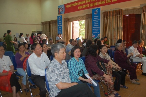 Xuống tận cơ sở cấp, đổi hộ khẩu, căn cước cho các gia đình chính sách ảnh 10