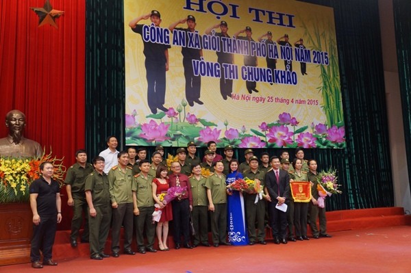Đội Đông Anh giành giải Nhất hội thi Công an xã giỏi năm 2015 ảnh 2