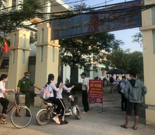 Xã Dũng Tiến: Ấm tình người trong những ngày cách ly chống dịch Covid-19 ảnh 8