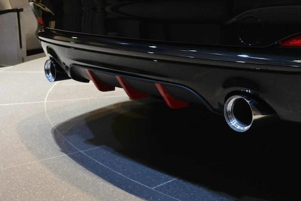 BMW làm mới M235i Coupe bằng gói nâng cấp M Performance ảnh 4