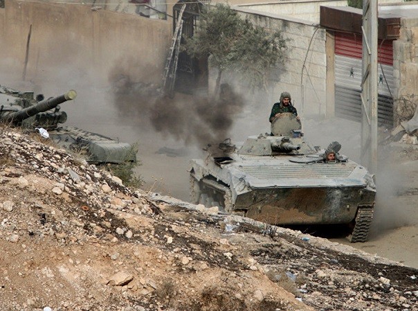 Phe đối lập tấn công mạnh quân đội Syria ở Damascus ảnh 1