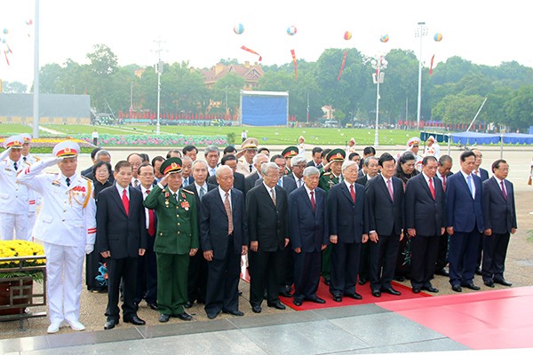 Các đồng chí lãnh đạo Đảng, Nhà nước tưởng nhớ Chủ tịch Hồ Chí Minh