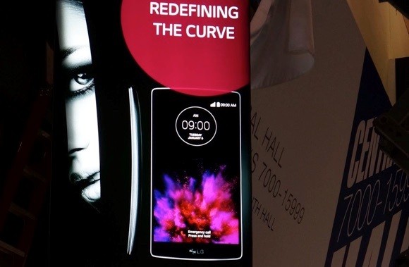 LG chính thức ra mắt điện thoại màn hình cong thế hệ thứ 2 ảnh 4
