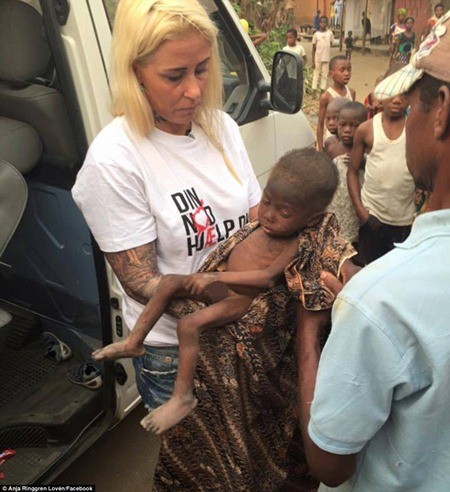 Hình ảnh em bé Nigeria "phù thủy" gây chấn động toàn cầu ảnh 2