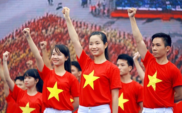 Hà Nội: Đoàn viên chào cờ, hát Quốc ca cùng U23 Việt Nam ảnh 1