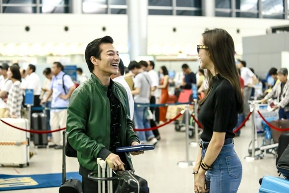 Cặp đôi phim "Quyên" Trần Bảo Sơn - Vũ Ngọc Anh lên đường dự liên hoan phim Busan ảnh 7
