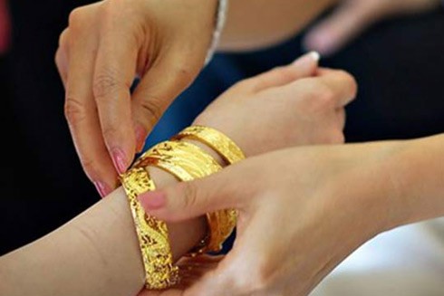 Không phải trả lại tiền, vàng cho mẹ chồng khi ly hôn ảnh 1