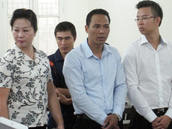 Những kẻ vu vạ “ăn thịt nhím quỵt tiền” bị phạt tù ảnh 1