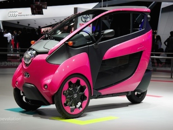 Toyota i-Road hồng rực ấn tượng tại triển lãm xe Paris ảnh 1