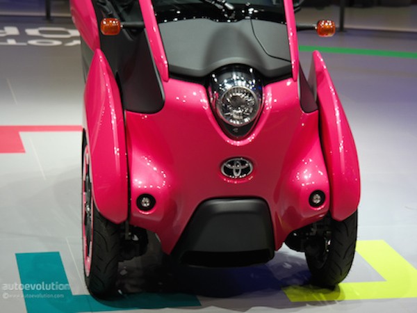 Toyota i-Road hồng rực ấn tượng tại triển lãm xe Paris ảnh 5
