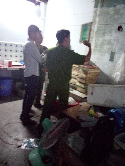 Phát hiện lò sản xuất mỹ phẩm giả từ mủ trôm ảnh 3