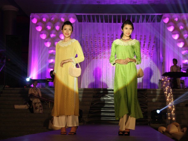 Đẹp hút hồn áo dài “xưa và nay” ảnh 5
