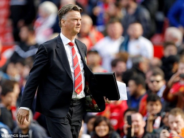 Sir Alex dự báo triều đại huy hoàng của MU cùng Louis van Gaal ảnh 2