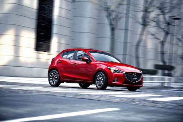 Hatchback cỡ nhỏ Mazda2 2015 lộ thông số kĩ thuật chi tiết ảnh 1