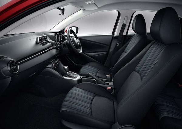 Hatchback cỡ nhỏ Mazda2 2015 lộ thông số kĩ thuật chi tiết ảnh 2