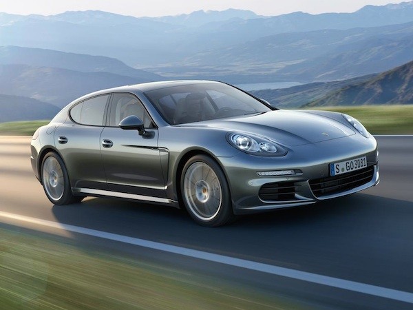 Porsche thừa nhận lỗi thiết kế của dòng xe Panamera đời đầu ảnh 1