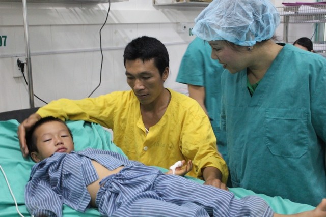 Quyết tìm cơ chế gỡ khó cho y tế vùng cao ảnh 2